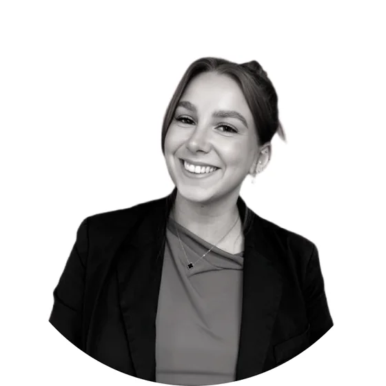 Ellie Aplin, Event Manager